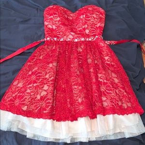 Red lace sparkling dress
